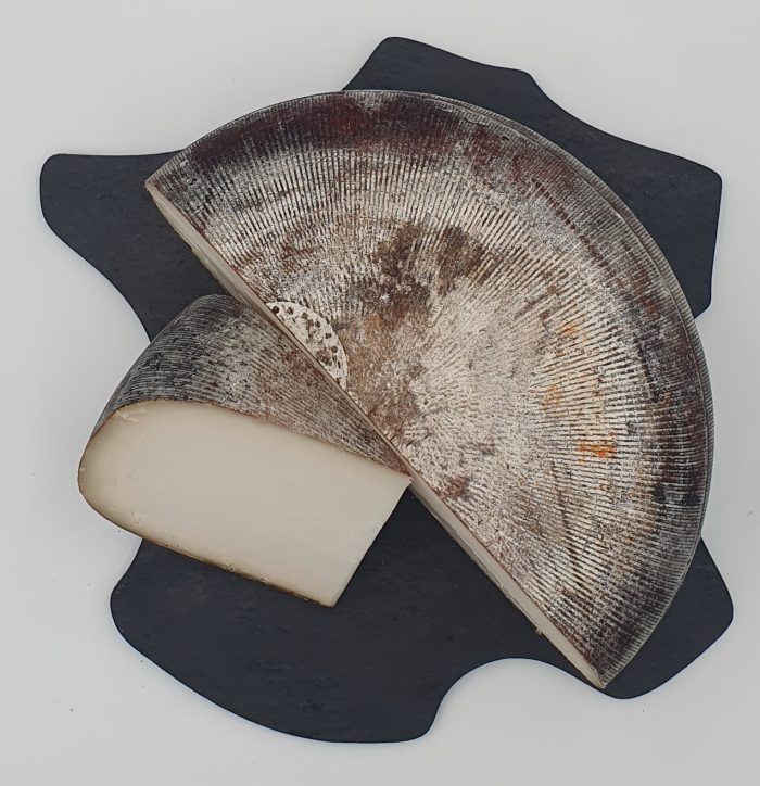 Tomme de chèvre crémeuse – Image 2