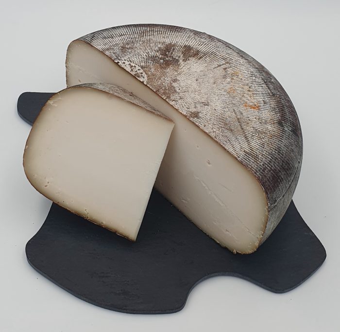 Tomme de chèvre crémeuse – Image 3