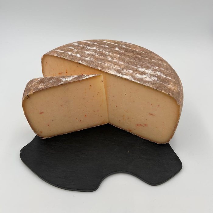 Tomme de Brebis au Piment d'Espelette – Image 4